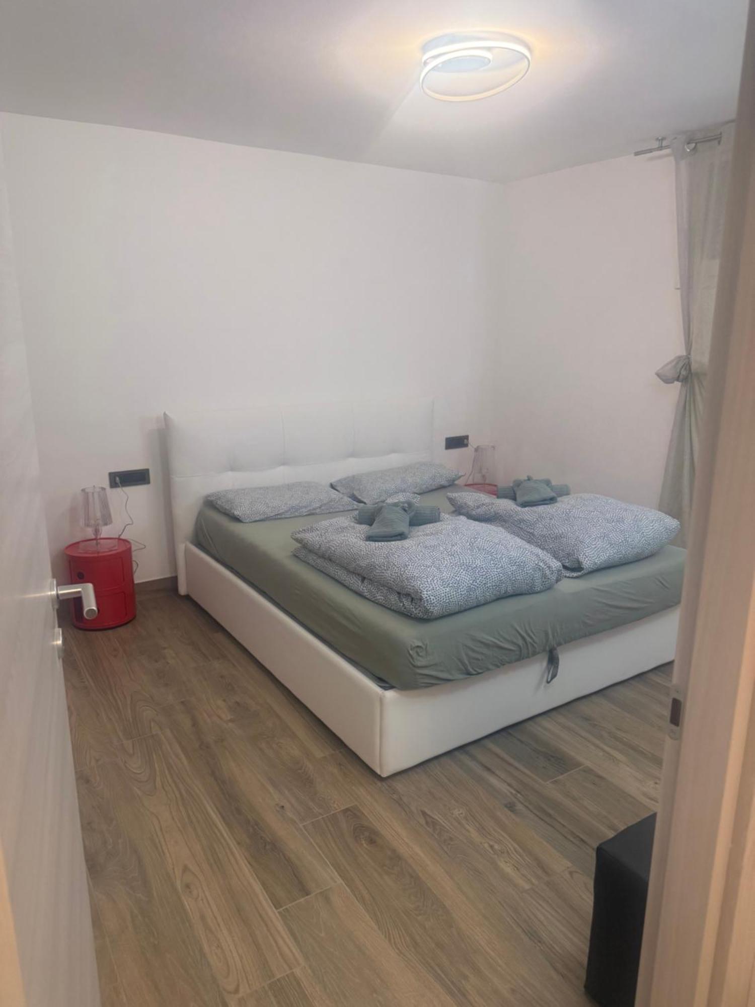 Samy S Home 1 Free Parking Wi-Fi Bolzano Bagian luar foto